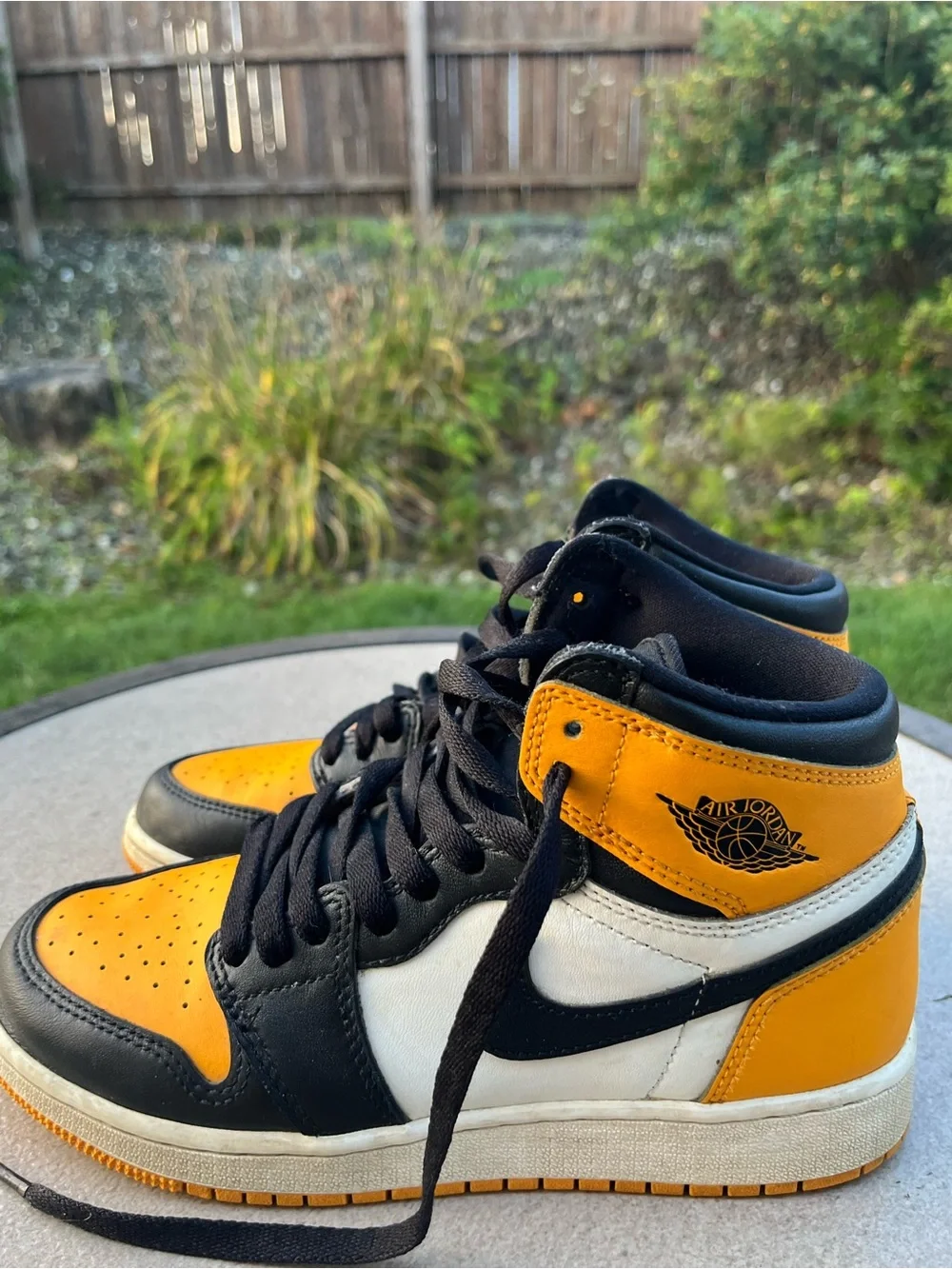 Nike Air Jordan 1 Retro High OG 'Taxi'